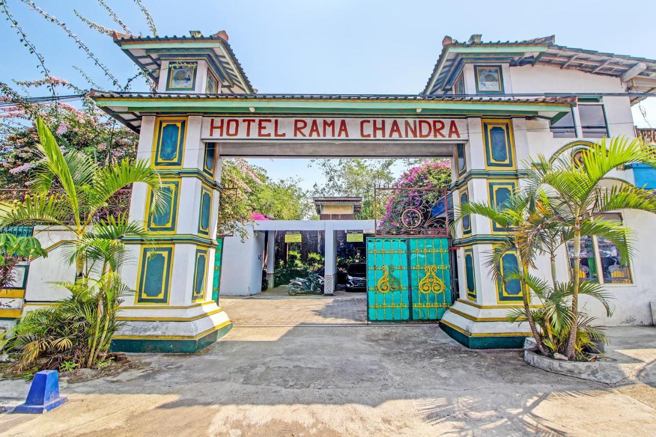 Spot On 91694 Hotel Rama Chandra Temanggung Eksteriør bilde